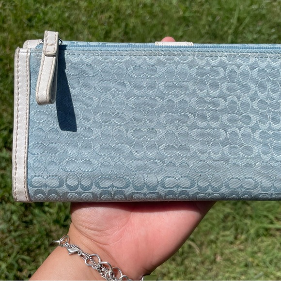 Coach Soho Signature Wallet - Blue & White Size 8x4” | Condition: Gently used - Picture 7 of 15